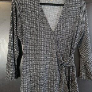 Houndstooth pattern Michael Kors Wrap Top Black And White with Decorative Buckle